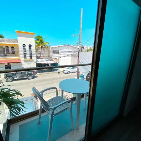 Beauty Suite W Gym Sauna Pool Close 5Th Ave &Beach
